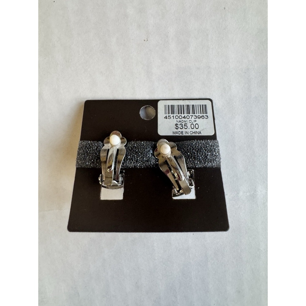 Chico's Silver Tone Round Crystal Cluster Clip-On Stud Earrings New - Picture 3 of 3